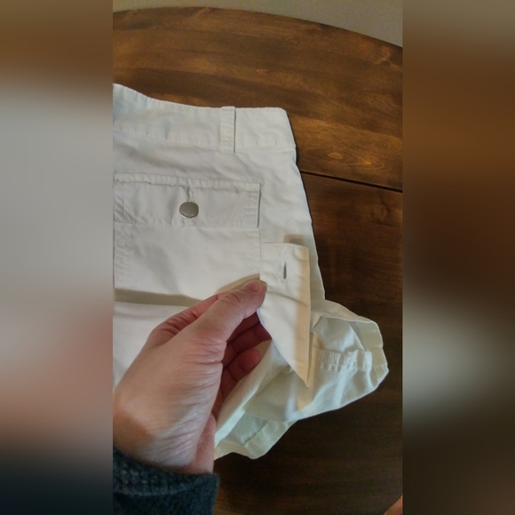 White shorts - Picture 3 of 5